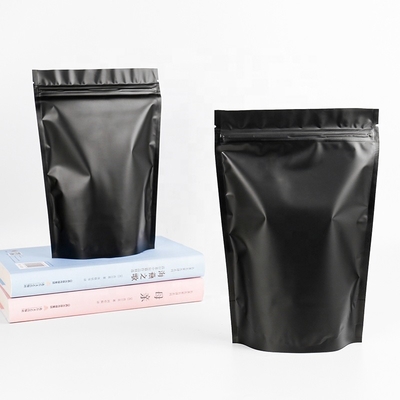 Sacs d'emballage de marchandises de couleur noire avec fermeture à glissière Sacs en plastique réutilisables